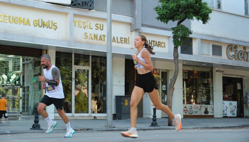 Hatice Gül Kaman, Gurme Run Yarı Maratonu’nda Türkiye 2.’si Oldu