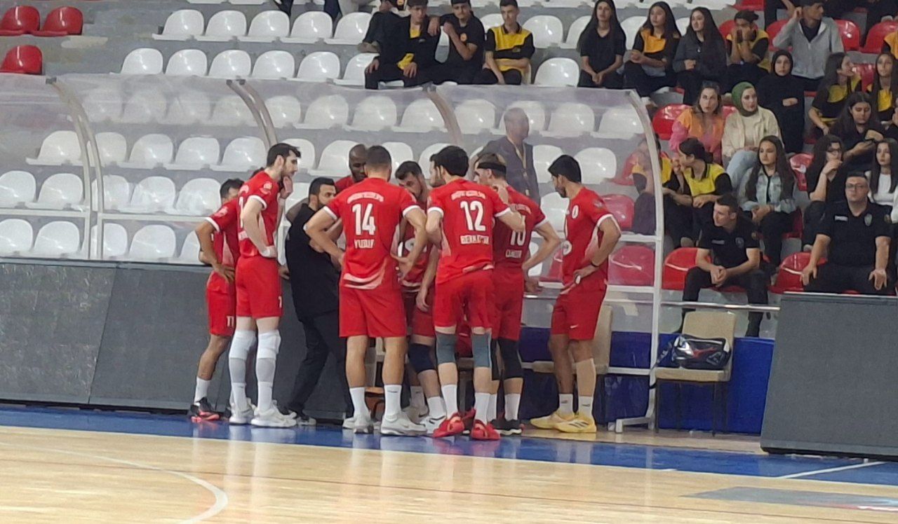 Onikişubat Belediyespor’dan Müthiş Zafer! Bitlis TÜRŞAD’ı  Mağlup Ettik