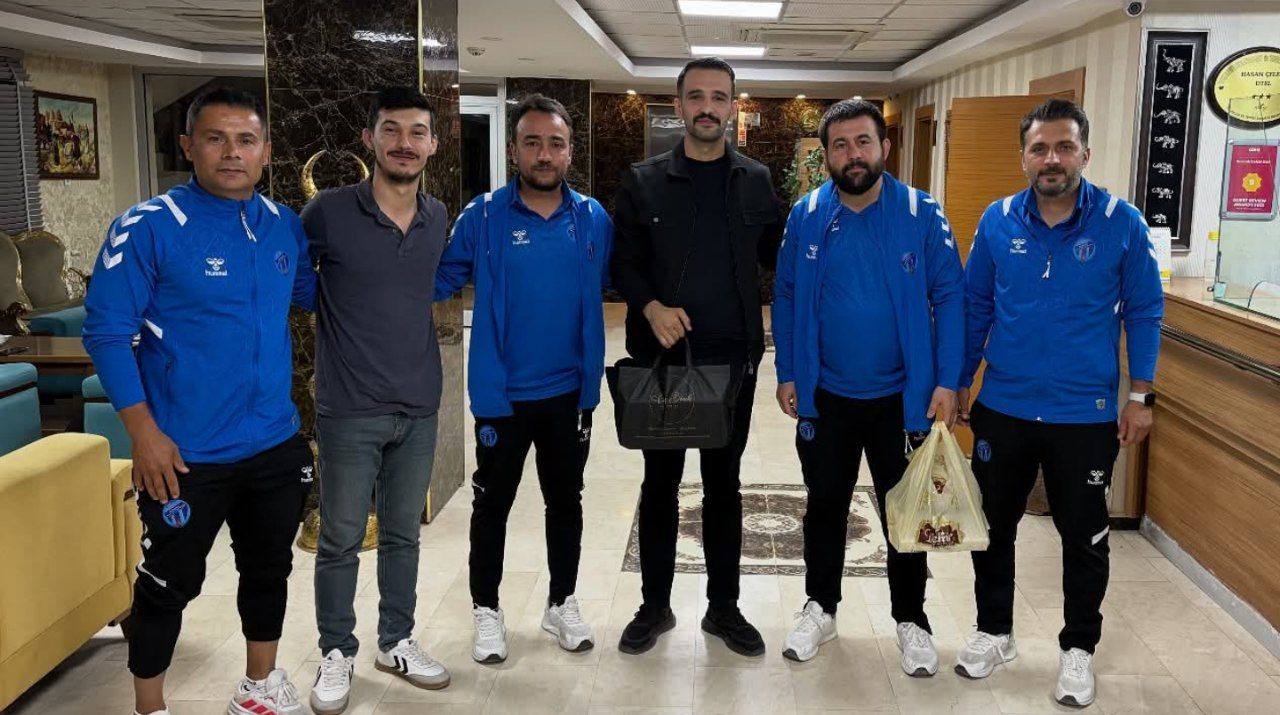 Dostluk Rüzgarı: Onikişubat İdmanyurduspor ve Siverek Belediyespor’dan Güzel Buluşma