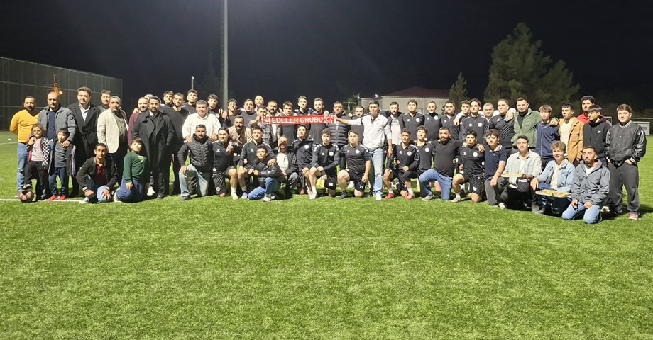 Kahramanmaraş’ın En Etkili Taraftar Grubu EDELER, Uludazspor Antrenmanında