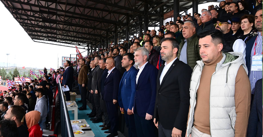 Şehrin Protokolü, Kahramanmaraş İstiklalspor–Kırklarelispor Maçında Yalnız Bırakmadı