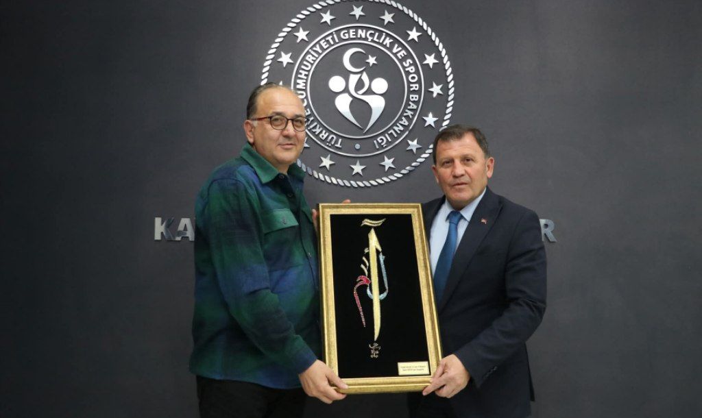 Şahin Hopur’dan Ali İhsan Kabakcı’ya Ziyaret