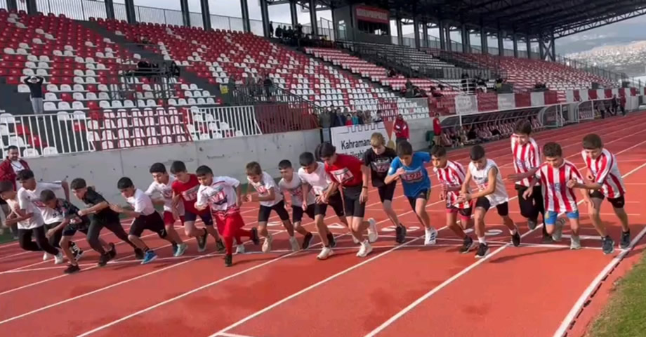 Kahramanmaraş Büyükşehir Belediyesi Stadı Atletizm Pistinde Kros Ligi Heyecanı Yaşandı