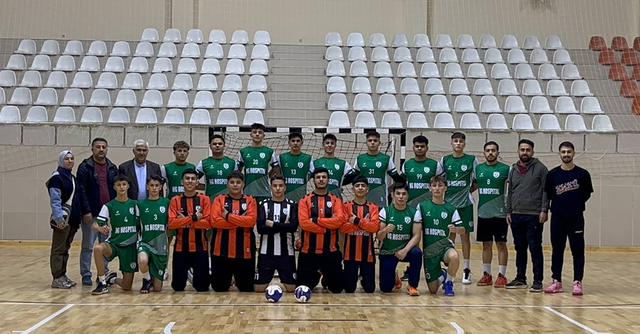 Yeşilay SK’da Kulüp Başkanı Adnan Alagöz, Başantrenör Cemil Akbaba ve oyuncular Emre Zeybek ile Emre Aşkar, marastasporgazetesi.com’a önemli açıklamalarda bulundu