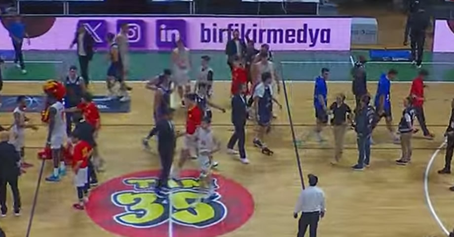 Türkiye Sigorta Basketbol Ligi: Kipaş İstiklalspor, Göztepe Karşısında Mağlup Oldu