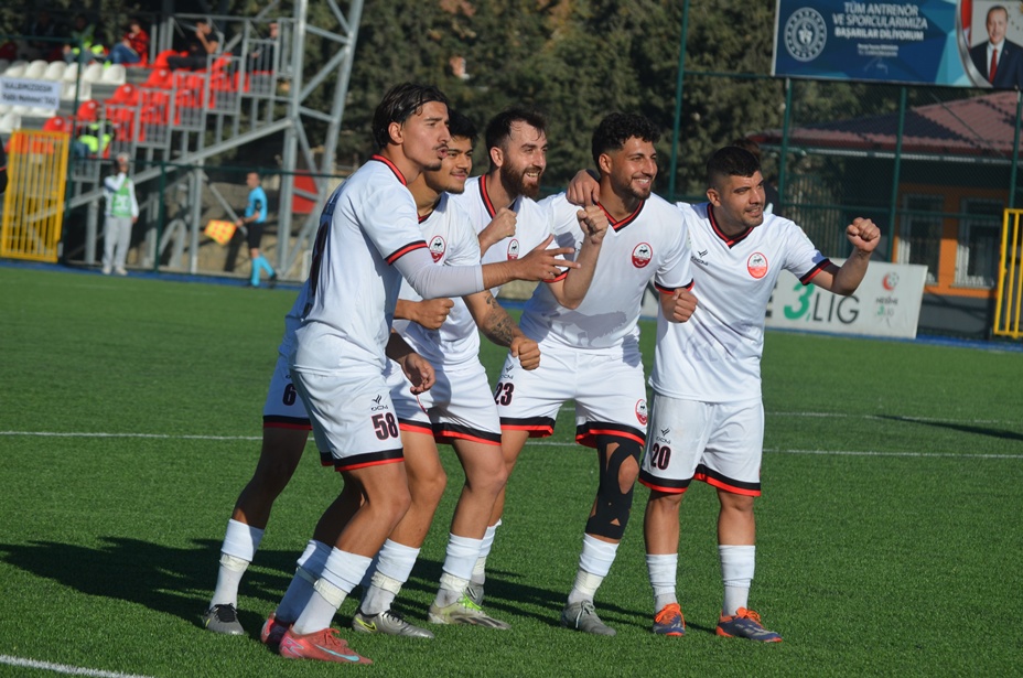 Kahramanmaraşspor’dan Gol Şov! Diyarbekirspor’u 6 Golle Mağlup Etti