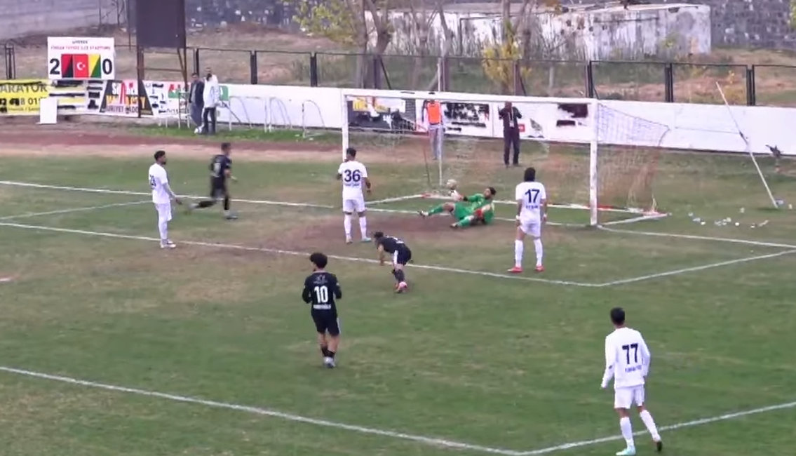 Onikişubatspor’da Yunus Emre Açıkgöz’den 3 Pasla Gelen Muhteşem Gol! Tıkla İzle