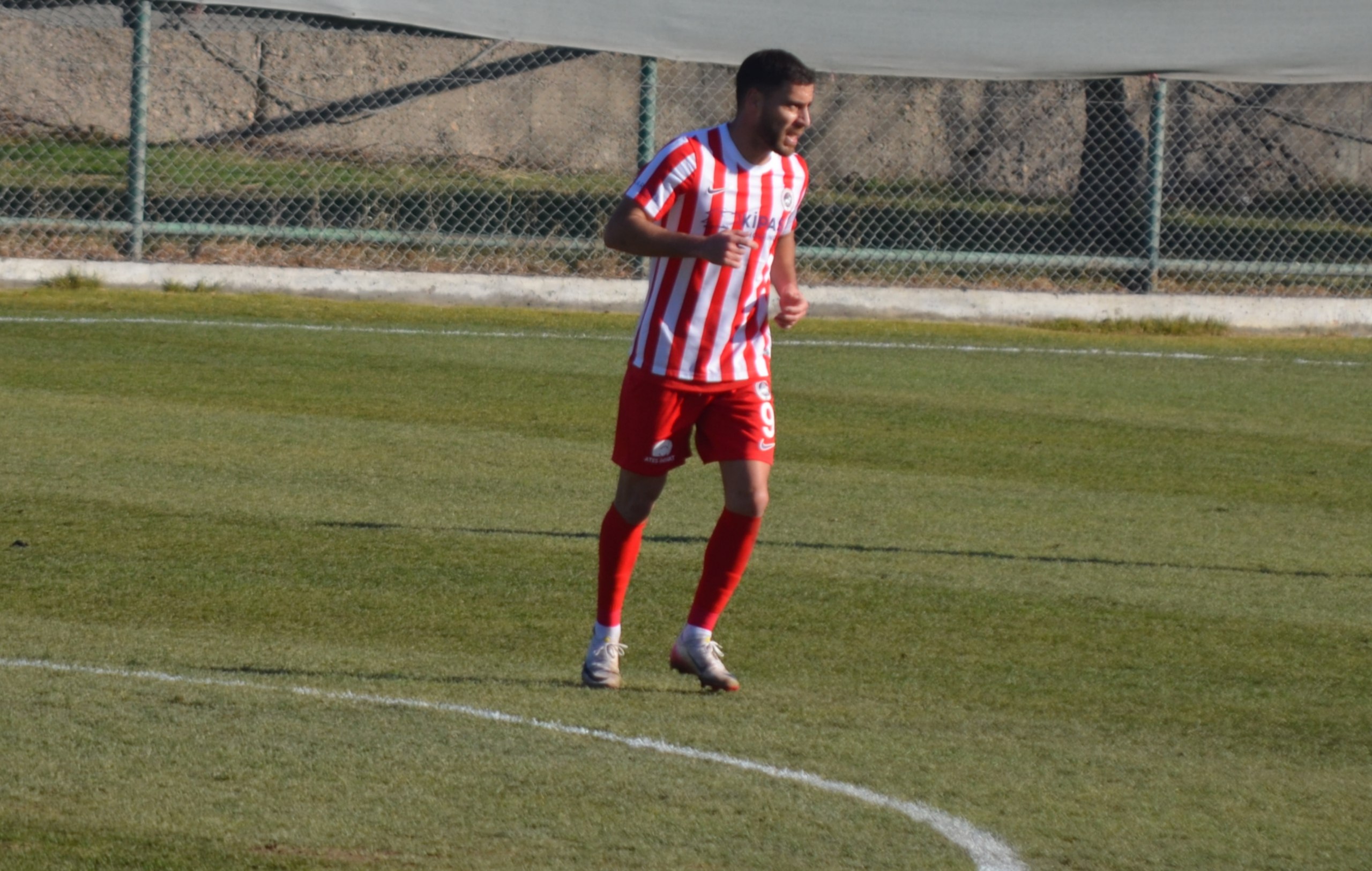 Kemal Rüzgar’dan Hat-Trick! Gol Hasreti 4 Hafta Sonra Sona Erdi, Gol Krallığında Zirveye Çıktı | Tıkla İzle