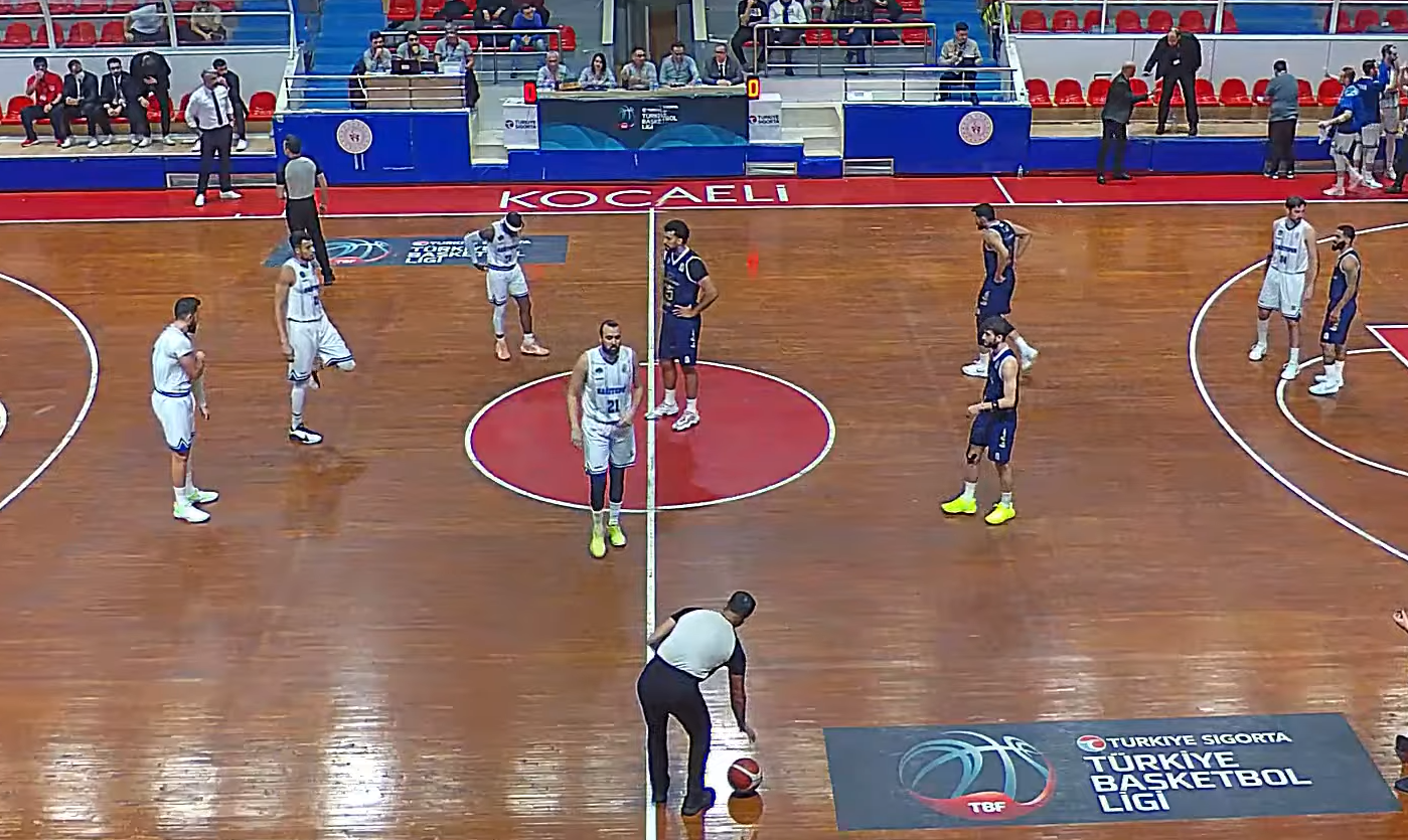 Kipaş İstiklal Basketbol, Kocaeli Deplasmanında Son Saniyede Kaybetti