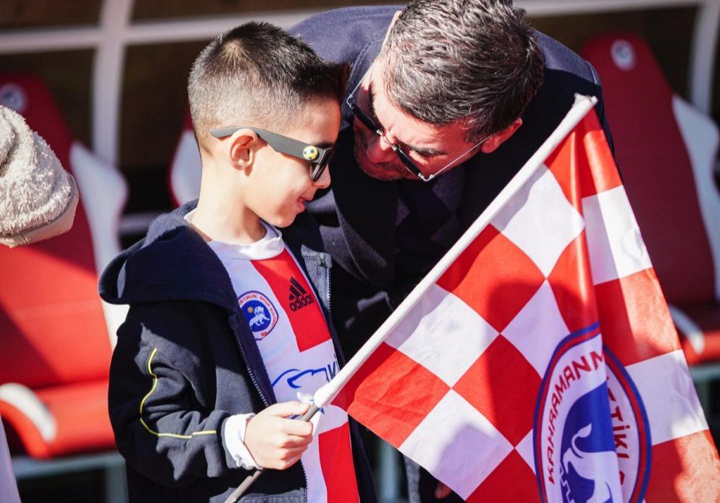 Kahramanmaraş İstiklalspor’dan Bursaspor’a Rüzgâr Göndermesi! Dünyaca ünlü dondurmamız herkese ulaşır, gider; ancak rüzgârı burada kalır