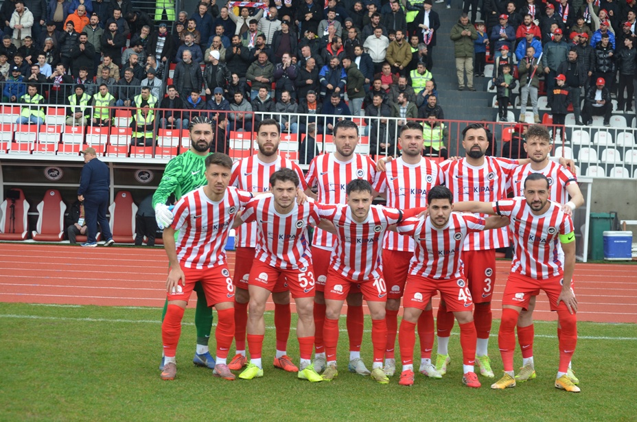 Kahramanmaraş İstiklalspor’dan Müthiş Geri Dönüş: Isparta 32 Spor’u Devirdi!