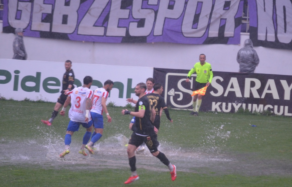 Gebzespor – Kahramanmaraş İstiklalspor Maçının Özeti Adeta Su ve Göller Oldu