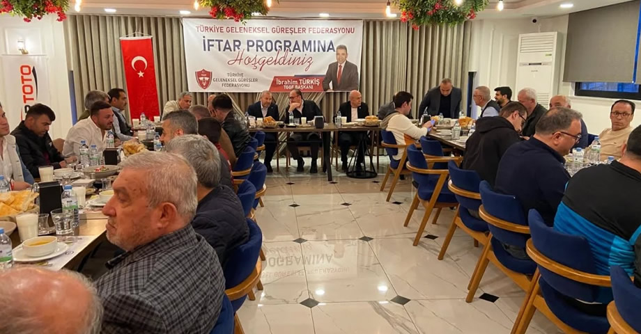 Kahramanmaraş’ta Deprem Şehidi Pehlivanlar İçin Türkiye Geleneksel Güreşler Federasyonu’ndan Anlamlı İftar Programı