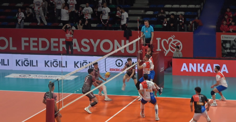 Onikişubat Belediyespor’dan Tarihi Başarı: Efeler Ligi’ne Yükseldi