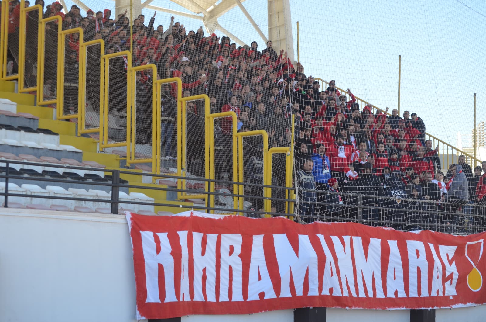 Muhammed Akarslan ve Alihan Tunçer ile taraftarlar arasında yaşananlar