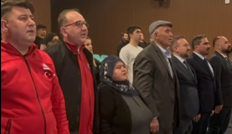 Rıza Kayaalp 13. Kez Avrupa Şampiyonu! Kahramanmaraşlı İl Müdürü Şahin Hopur Finali Rıza Kayaalp ı Ailesiyle Birlikte İzledi