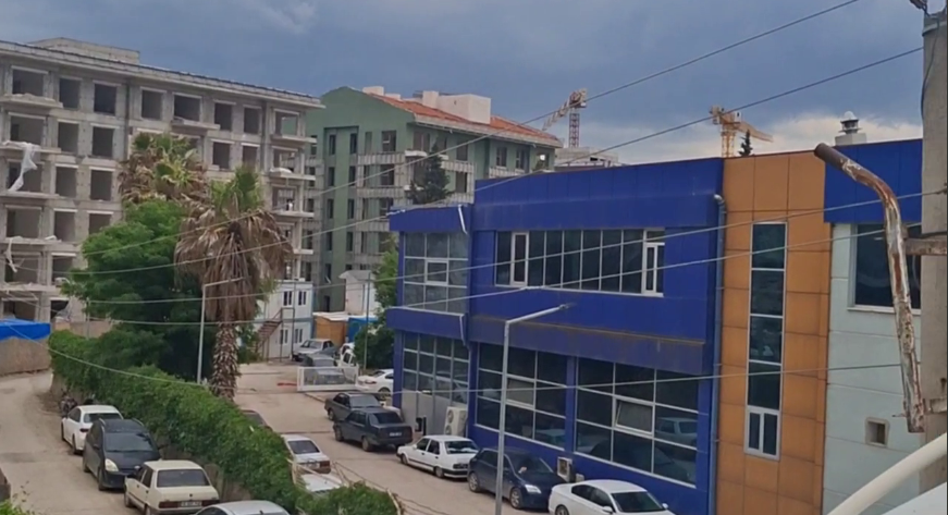 Kahramanmaraş’ta Spor Tesisleri Tartışması: “12 Şubat Stadı Gitti, Spor Salonu Gitti, Bu Yepyeni Binaya Dokunmayın”