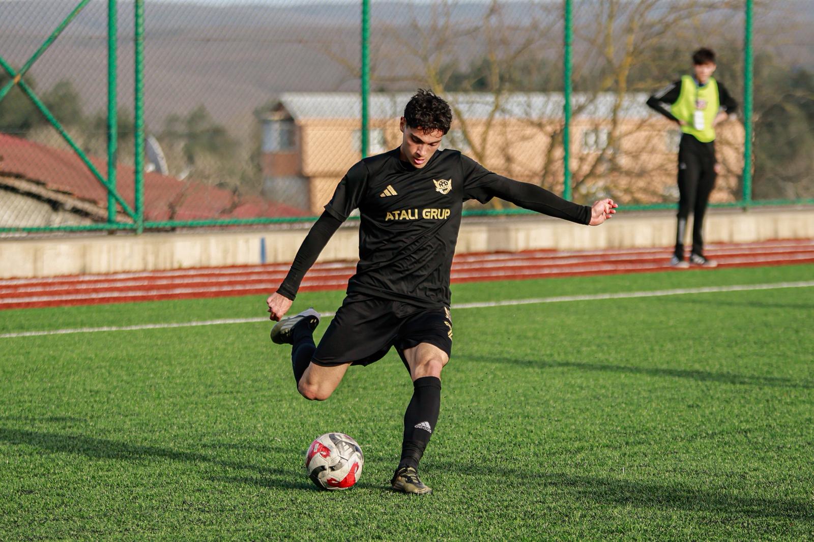 Kahramanmaraşlı Mustafa Sezai Gülmez, 3. Lig’de 29 Maçta 26’sında İlk 11’de Sahaya Çıktı