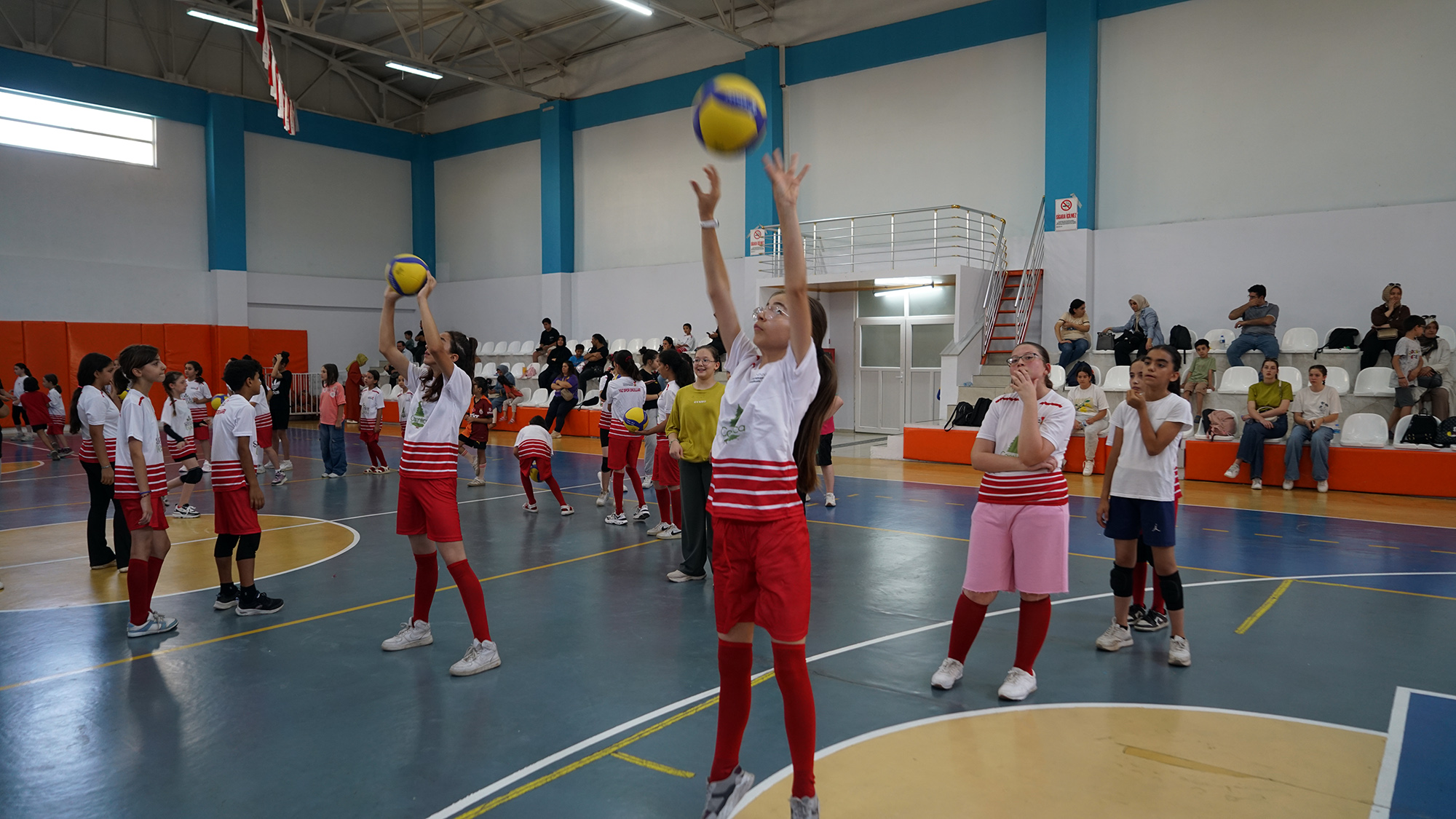 Haydi Gençler Yaz Spor Okullarına!