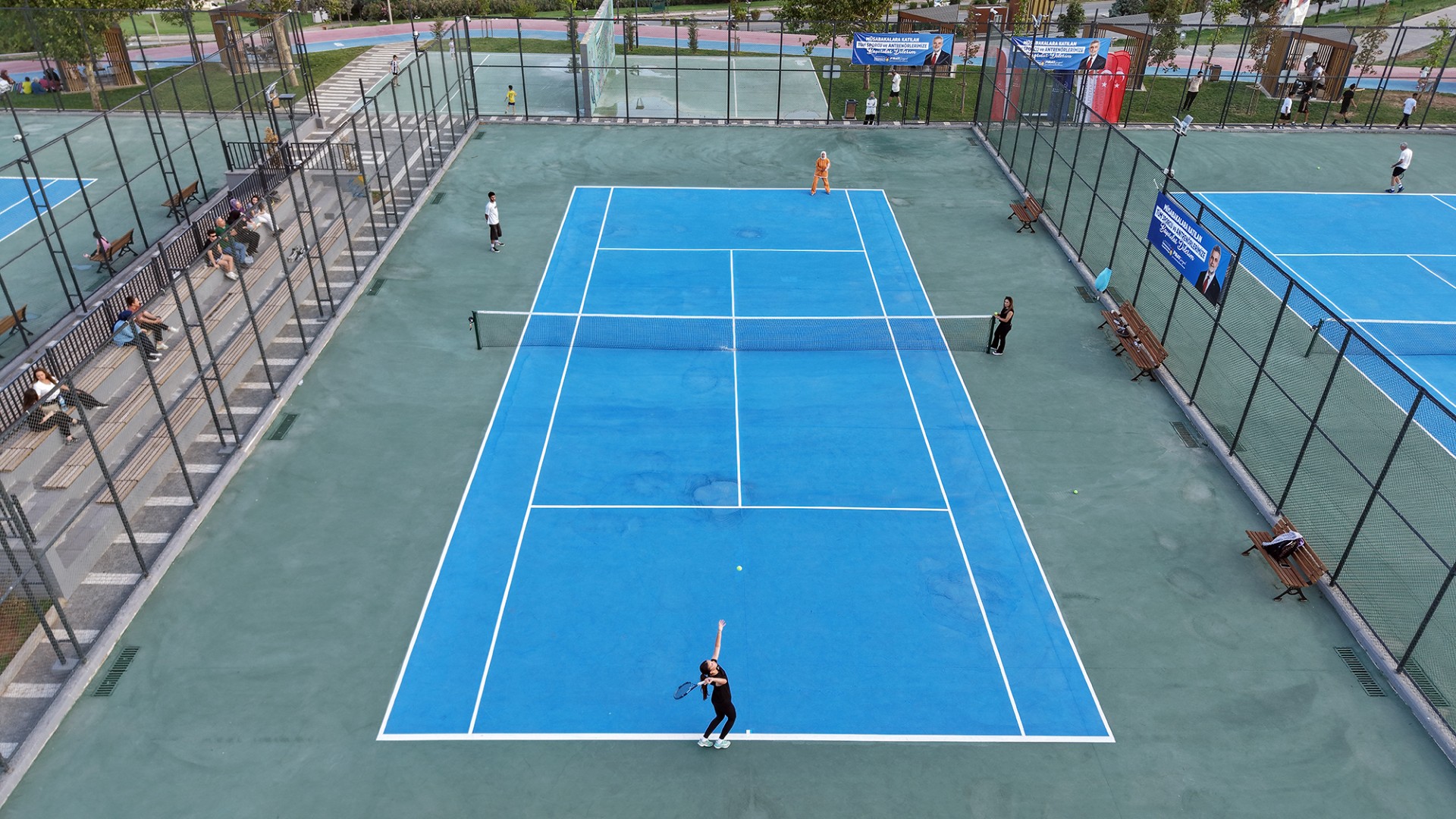 15 Temmuz Spor Vadisi’nde Ödüllü Tenis Turnuvasında Şampiyonlar Belli Oldu