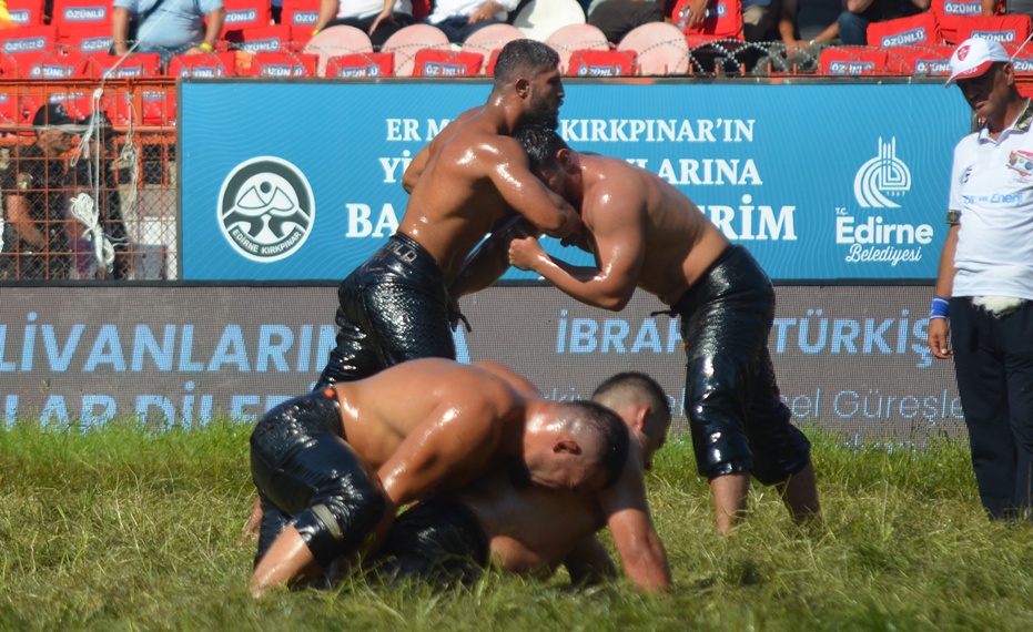 665. Tarihi Kırkpınar Yağlı Güreşleri’nde çeyrek finalistler belli oldu