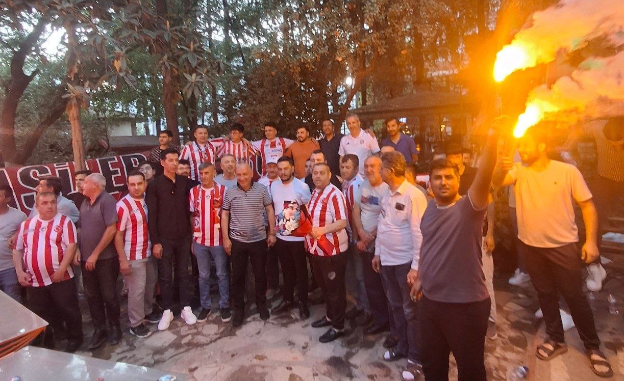 Kahramanmaraş İstiklalspor Yönetimi, Asiler Grubu ile Buluştu