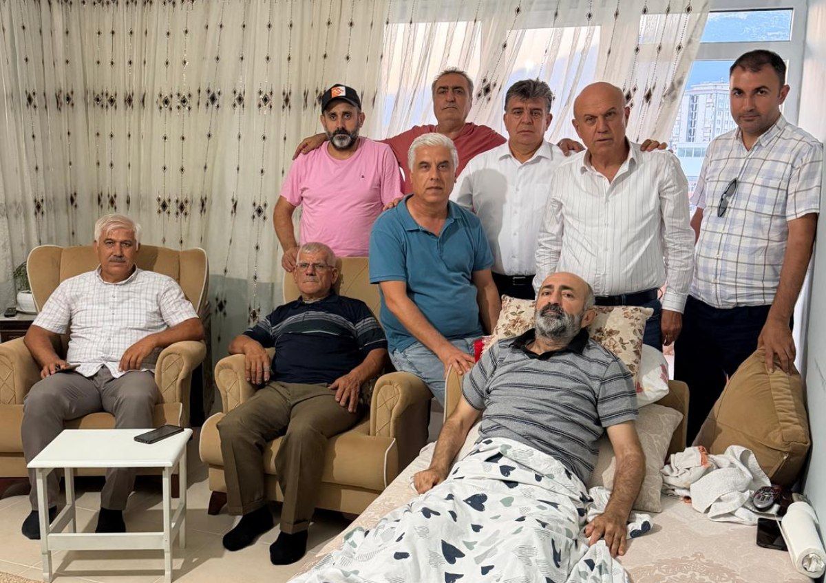 Kahramanmaraş ASKF Başkanı Ekrem Karaoğlan ve yönetiminden Keramettin Güler’e geçmiş olsun ziyareti