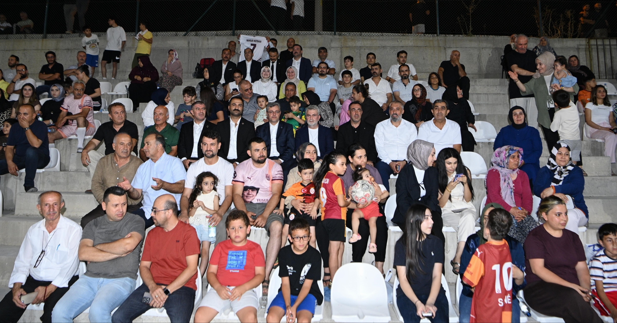 Başkan Görgel, Yusuf Tarık Gül Anısına Düzenlenen Futbol Turnuvasına Katıldı