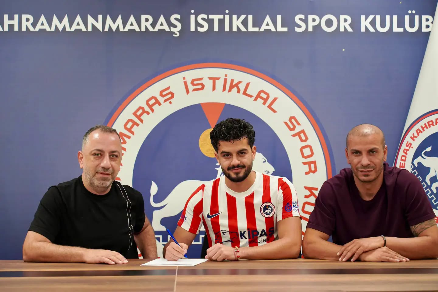 Kahramanmaraş İstiklalspor’dan Orta Sahaya Takviye: Berkan Fırat!