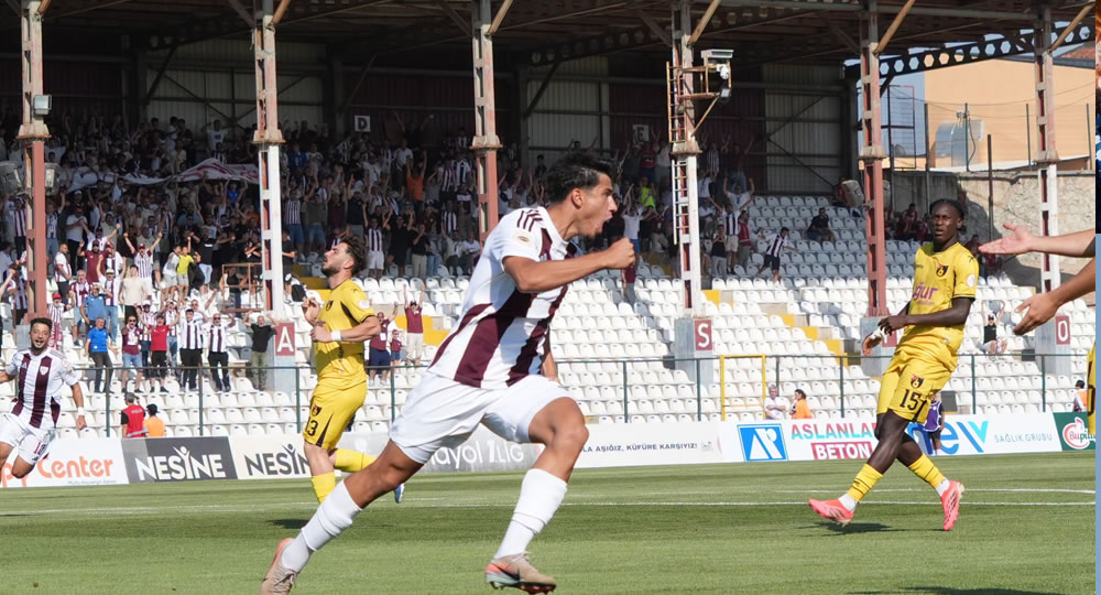 Kahramanmaraş’ta Futbola Başladı, Bandırmaspor’da Yıldızlaştı: Emirhan Ayhan’dan 2 Gol