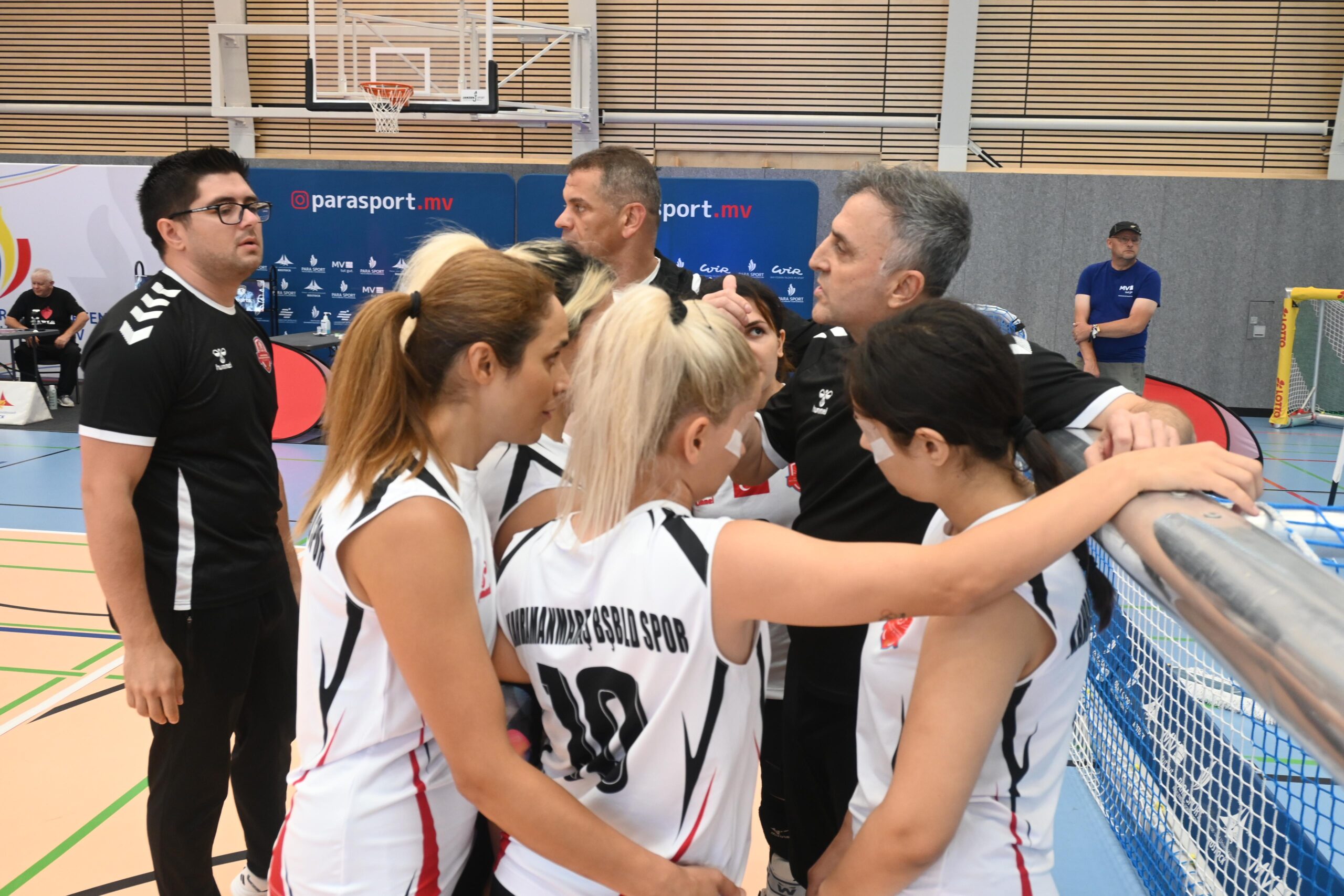 Kahramanmaraş Büyükşehir Belediyesi Kadın Goalball Takımı Yarı Finalde!