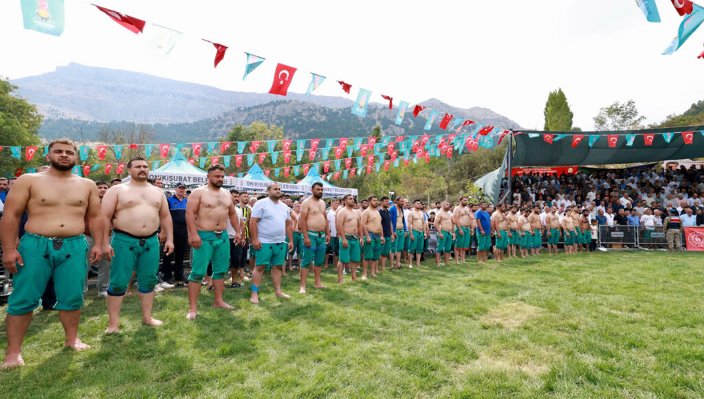 20 yıl sonra Kertmen’de kurulan er meydanının başpehlivanları belli oldu
