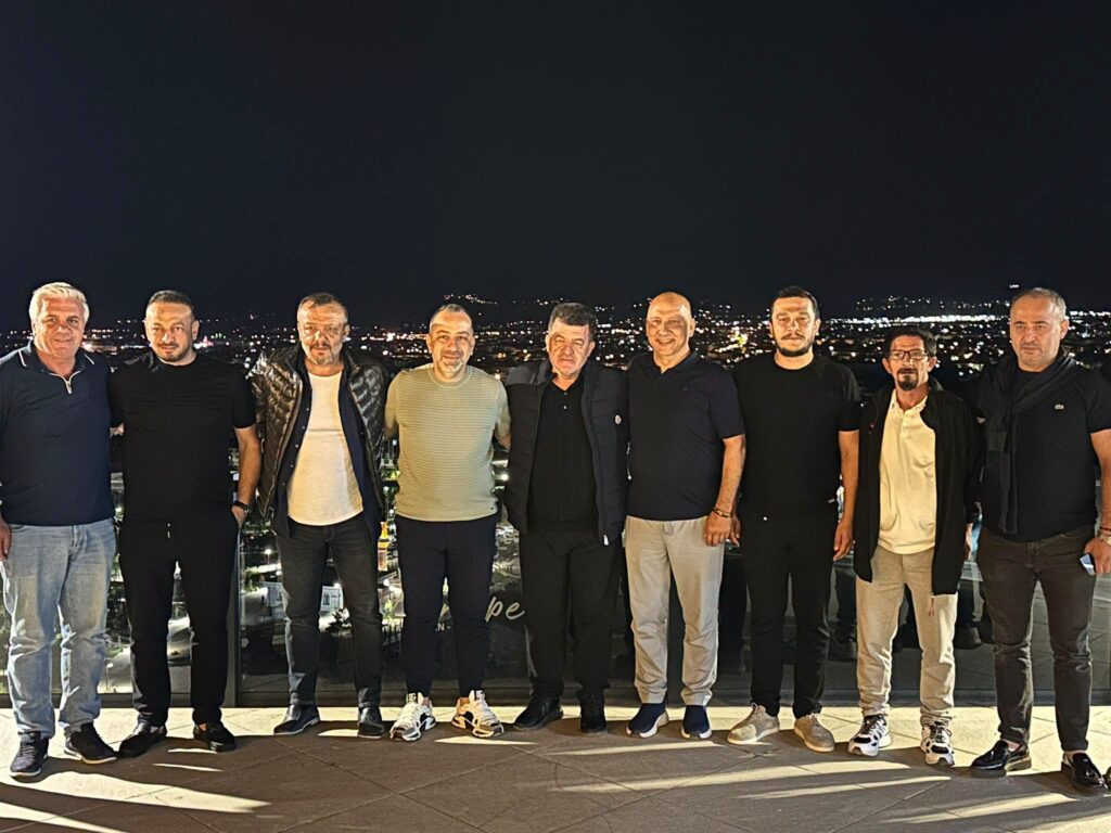 Erzincanspor Yönetiminden İstiklalspor Yönetimine Akşam Yemeği