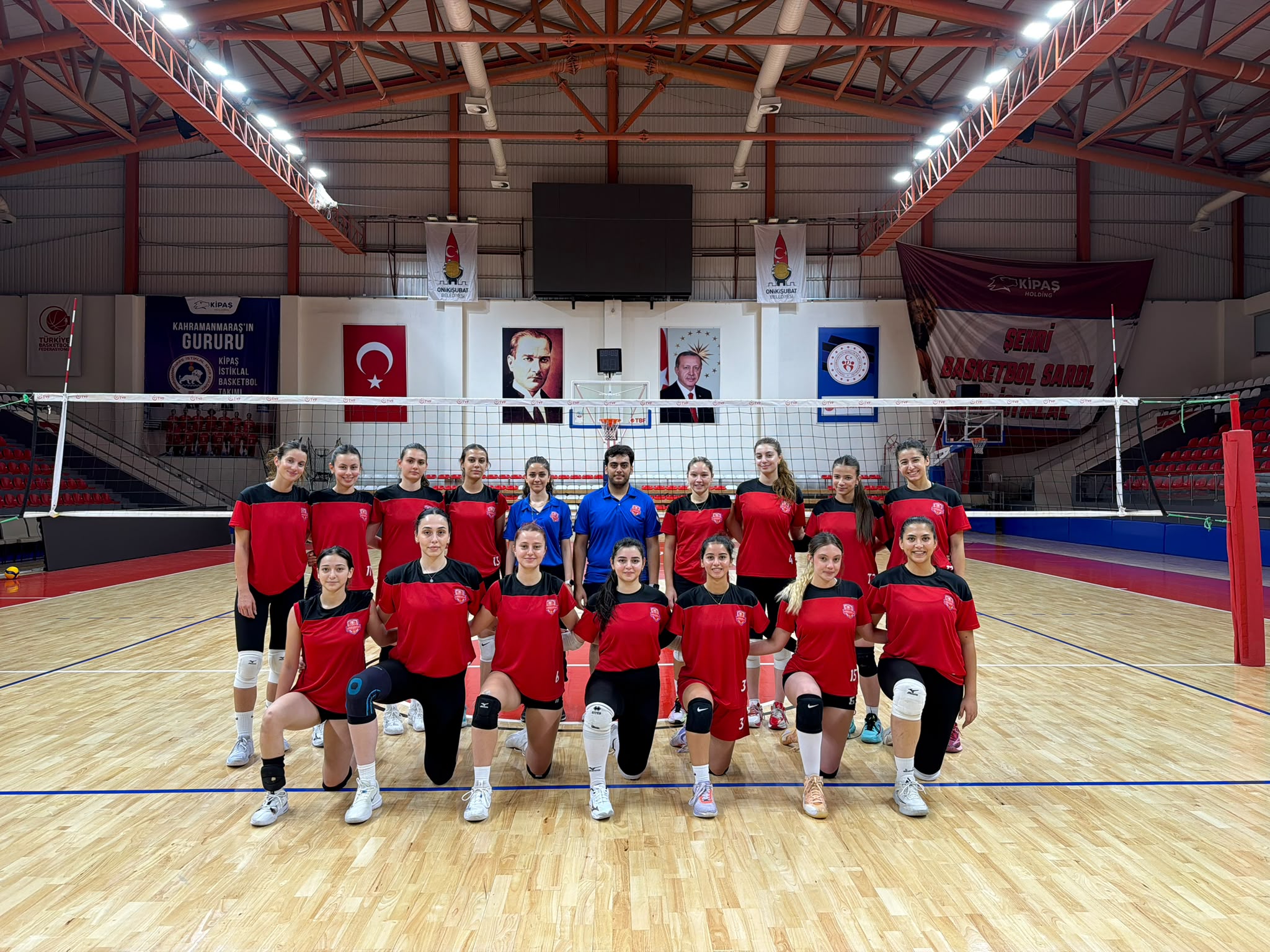 Kahramanmaraş Büyükşehir Belediyespor Kadın Voleybol Takımı Sezona Hazırlanıyor