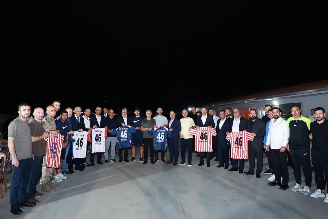 Kahramanmaraş İstiklalspor’da Yeni Sezon Buluşması! Vali Ünlüer: “Sahada Sonuna Kadar Mücadele Edin”