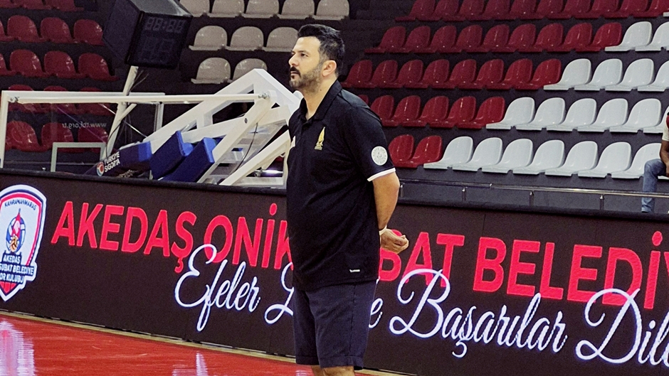 Onikişubat Belediyespor Başantrenörü Mehmet Aydın, Gaziantep GSİM maçının ardından açıklamalarda bulundu.